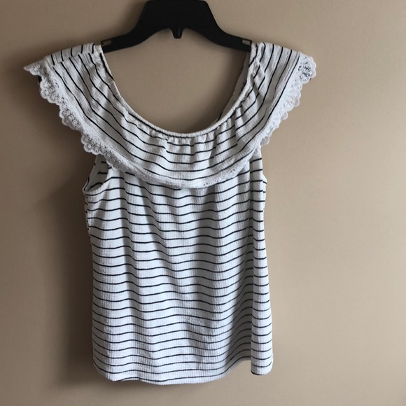 Top - Picture 1 of 2